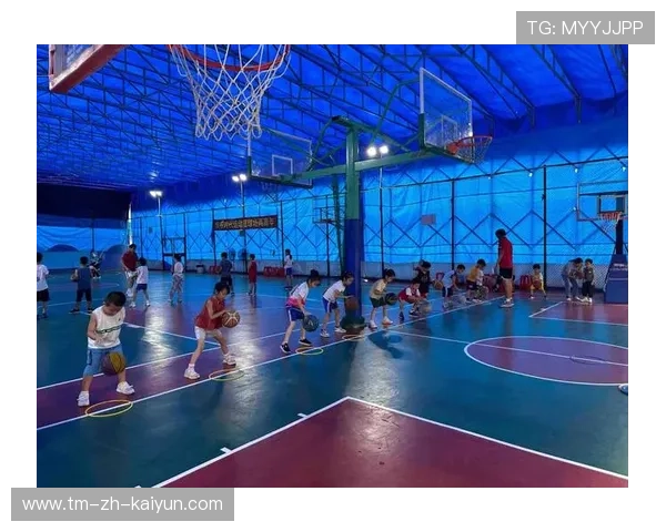 篮球公益课程覆盖城乡多个社区推广，公益篮球培训方案